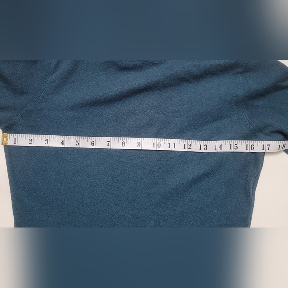 OLKO - Turtleneck Sweater - Size S/M - Picture 4 of 7